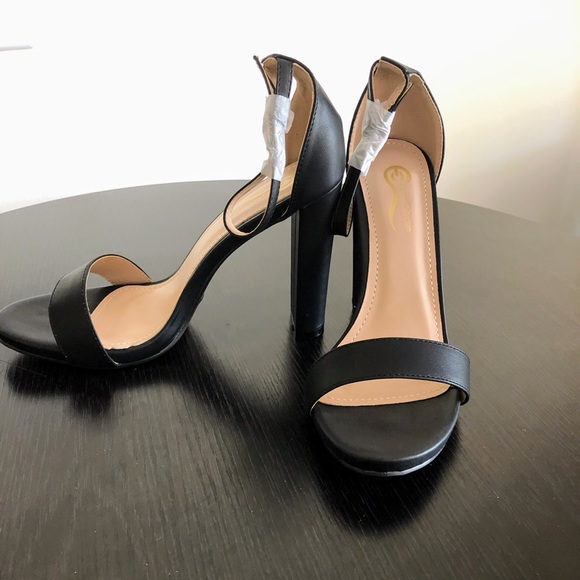 Heels - Picture 3 of 5